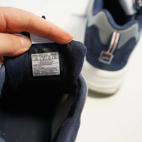 MEN'S FILA RAY TRACER GRAPHIC CLASSIC DAD SHOES WHITE/BLUE/RED/GREY SIZE 10 1/2 - Picture 4 of 7